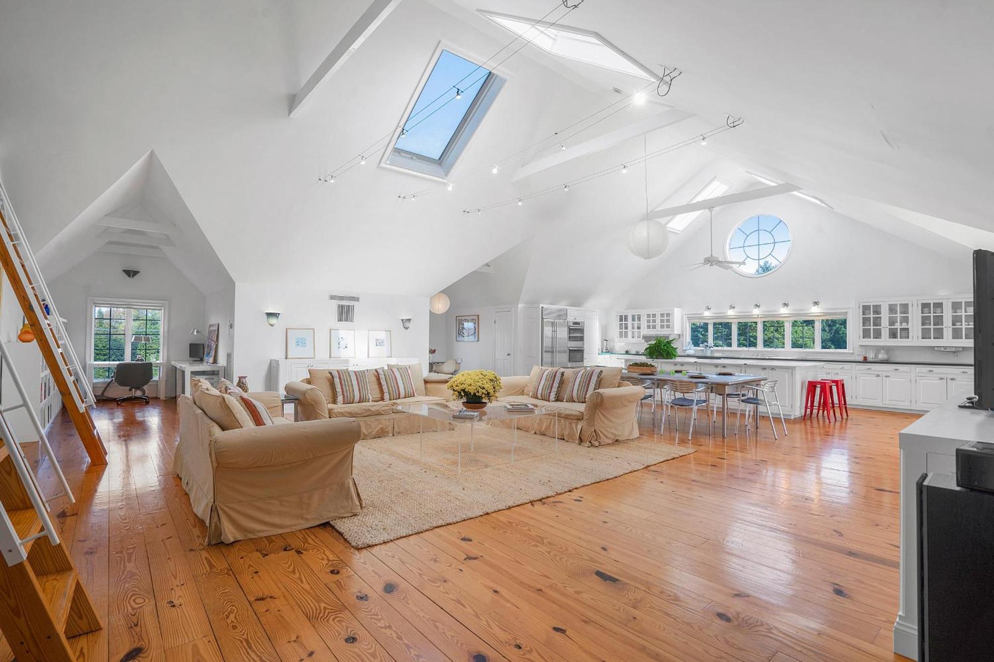 Large Modern North Fork Barn:Vineyards In Backyard, Harbes Farms Villa Mattituck Buitenkant foto