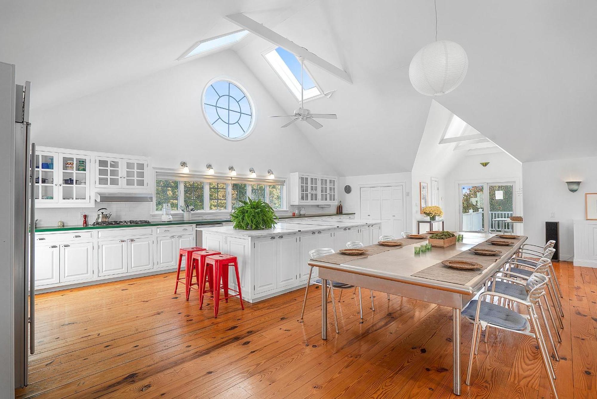 Large Modern North Fork Barn:Vineyards In Backyard, Harbes Farms Villa Mattituck Buitenkant foto